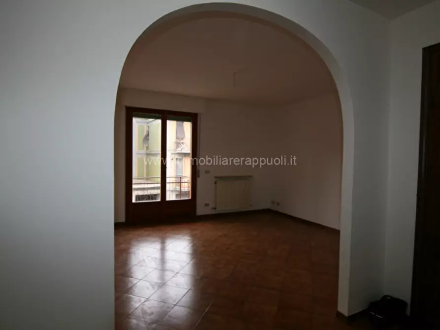 Immagine 17 di Appartamento in vendita  a Sinalunga