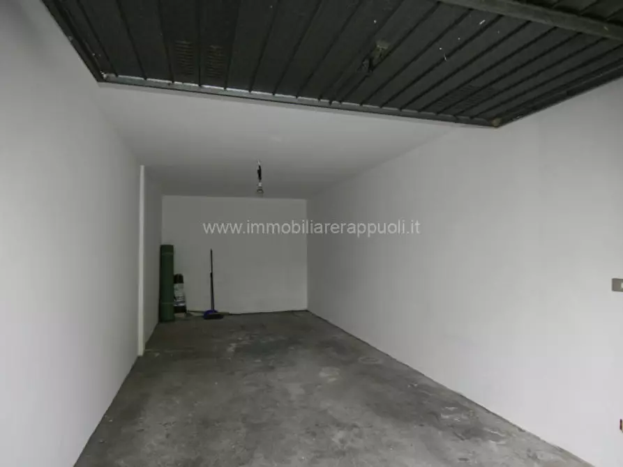 Immagine 18 di Appartamento in vendita  a Sinalunga