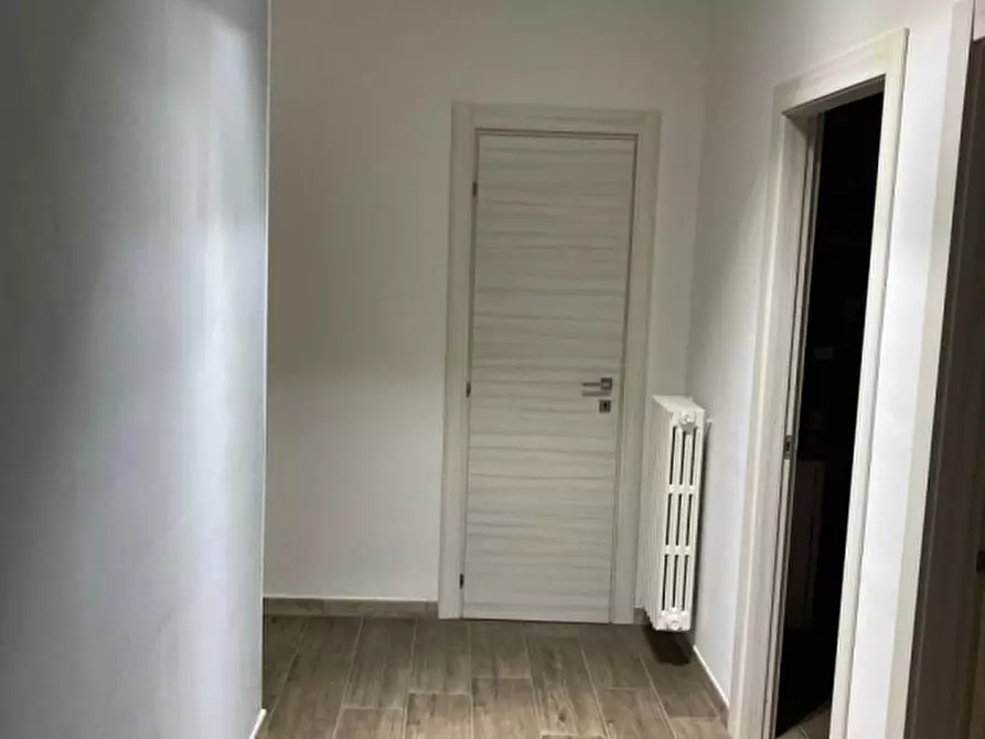 Immagine 8 di Appartamento in vendita  in Via Luigi Settembrini a Ceglie Messapico