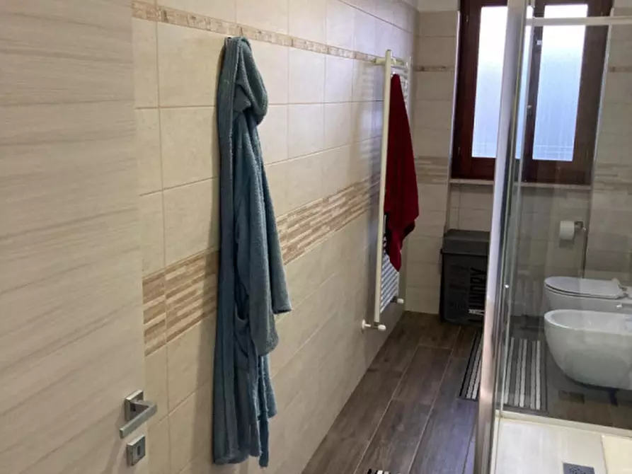 Immagine 14 di Appartamento in vendita  in Via Luigi Settembrini a Ceglie Messapico