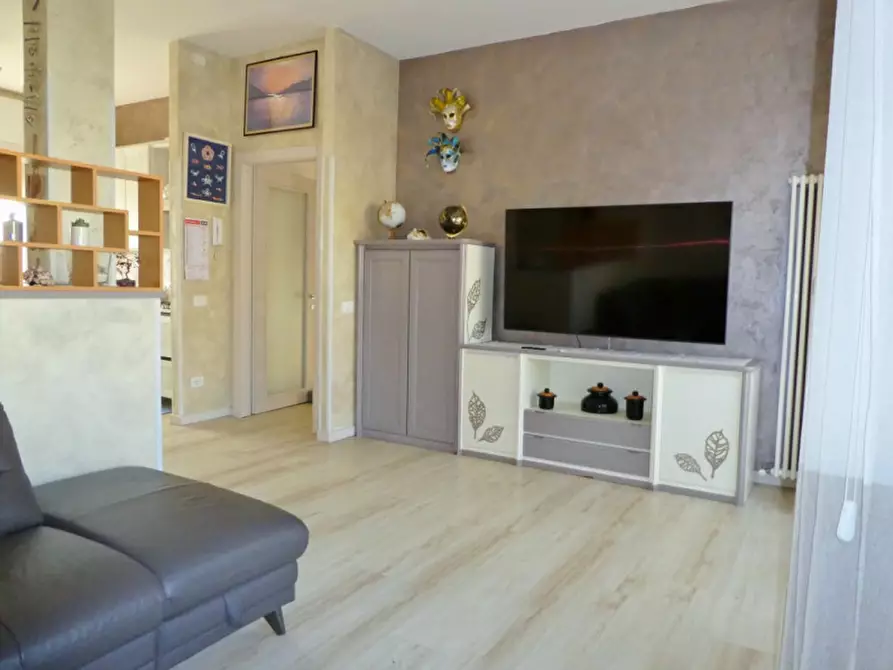 Immagine 2 di Appartamento in vendita  in via lago di lugano a Vicenza