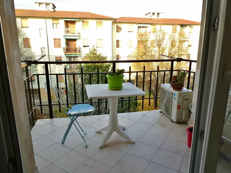 Immagine 3 di Appartamento in vendita  in via lago di lugano a Vicenza