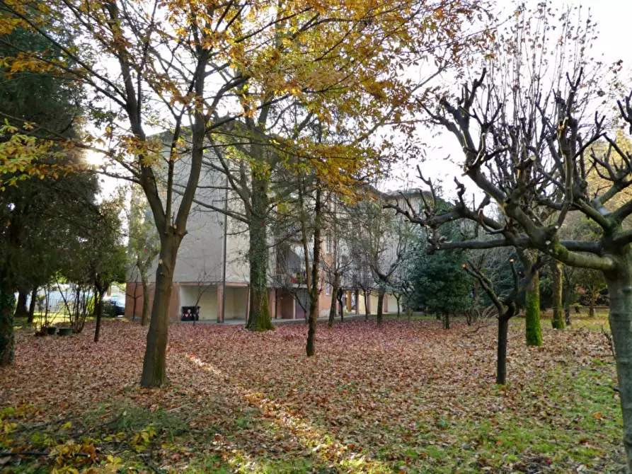 Immagine 23 di Appartamento in vendita  in via lago di lugano a Vicenza