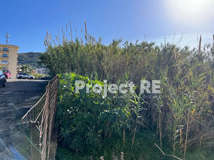 Immagine 4 di Terreno in vendita  in Stada Statale Jonica a Reggio Di Calabria