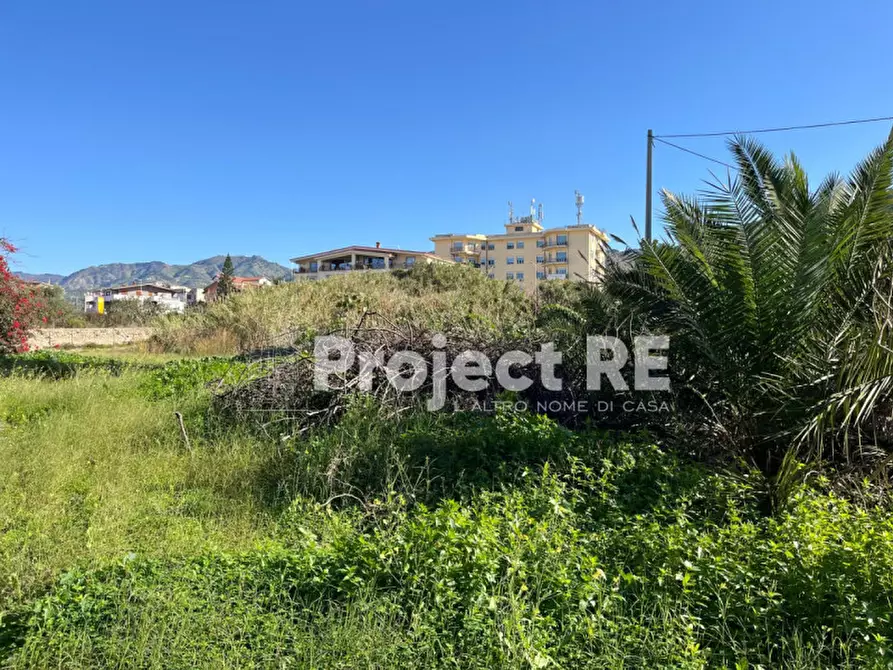 Immagine 15 di Terreno in vendita  in Stada Statale Jonica a Reggio Di Calabria