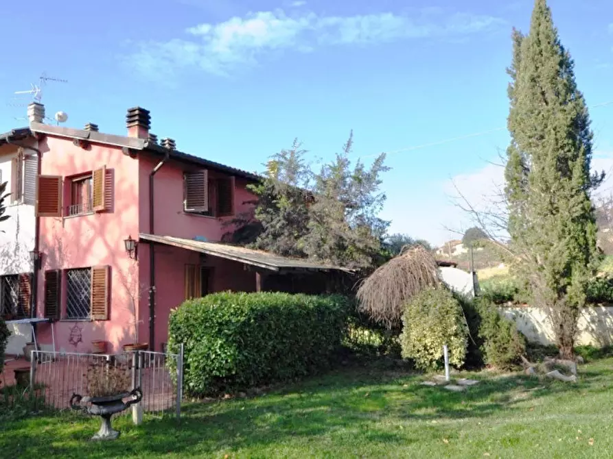 Immagine 1 di Casa indipendente in vendita  in Ville a Terranuova Bracciolini