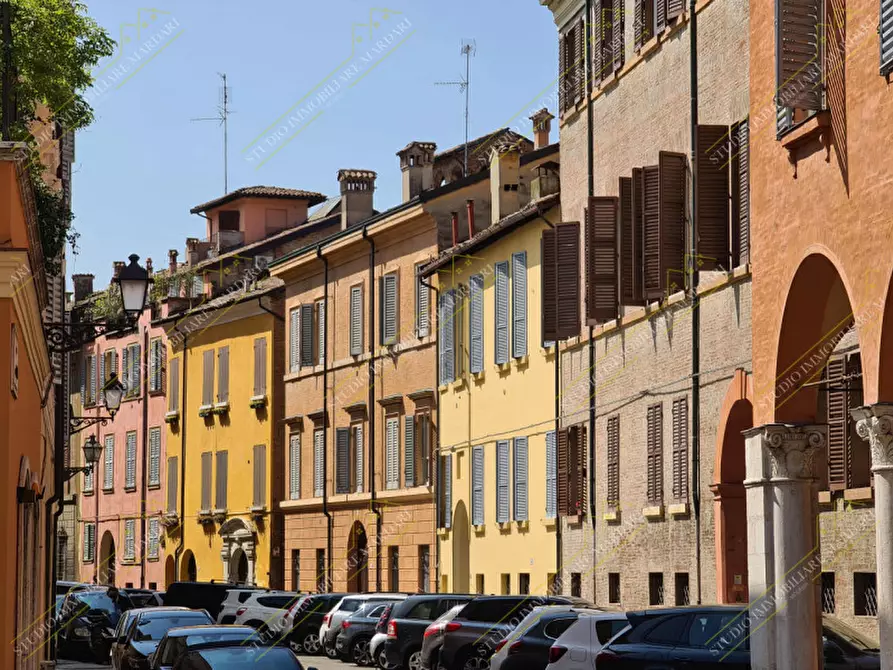 Immagine 1 di Appartamento in vendita  in Rua Muro a Modena