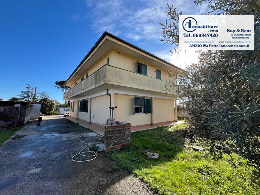 Immagine 1 di Villa in vendita  in via Lago di Fogliano a Nettuno