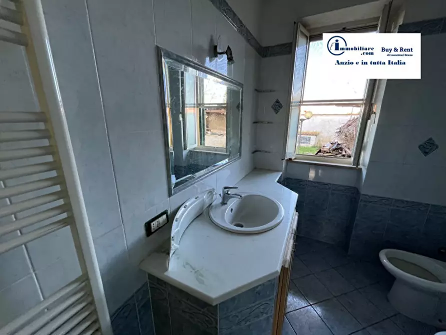 Immagine 7 di Villa in vendita  in via Lago di Fogliano a Nettuno