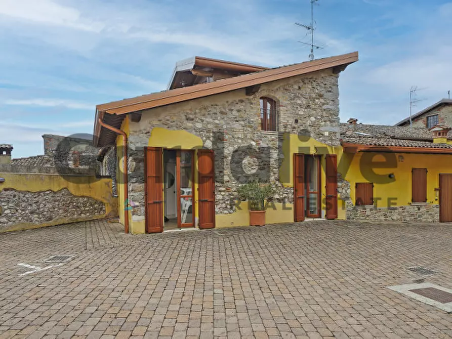 Immagine 1 di Appartamento in vendita  in Via capo di sopra, 10 a Puegnago Sul Garda