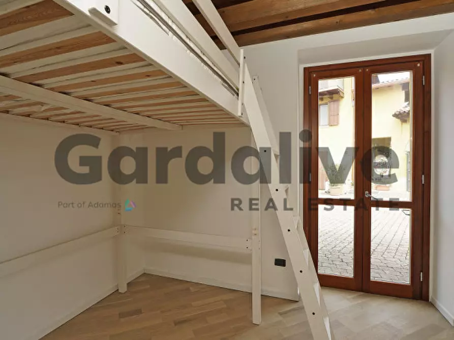 Immagine 4 di Appartamento in vendita  in Via capo di sopra, 10 a Puegnago Sul Garda