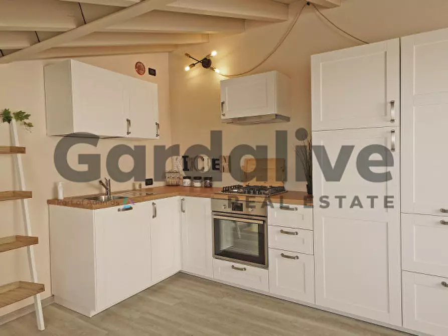 Immagine 22 di Appartamento in vendita  in Via capo di sopra, 10 a Puegnago Sul Garda