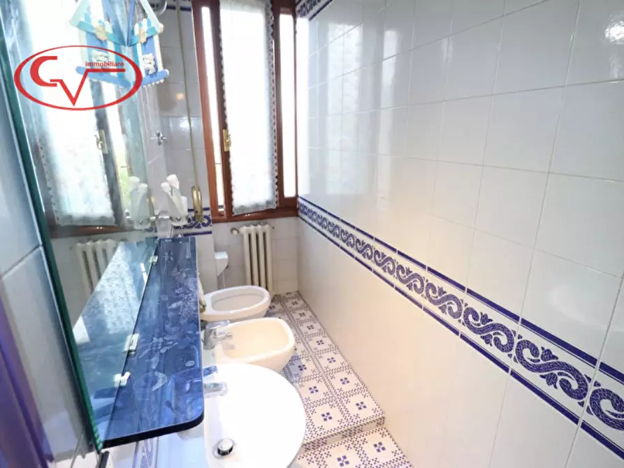 Immagine 22 di Casa bifamiliare in vendita  in via Marconi a Montevarchi