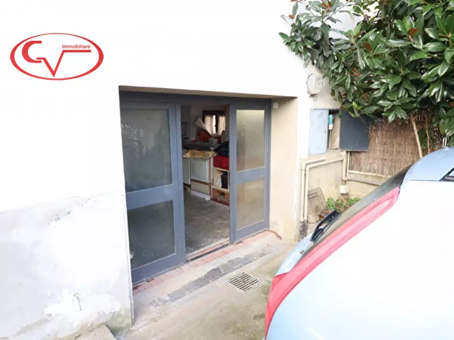 Immagine 24 di Casa bifamiliare in vendita  in via Marconi a Montevarchi