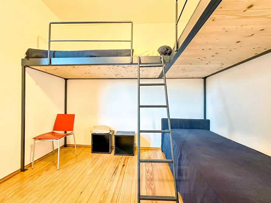 Immagine 13 di Villa in vendita  in via battaglione alpini di intra 22 a Bee