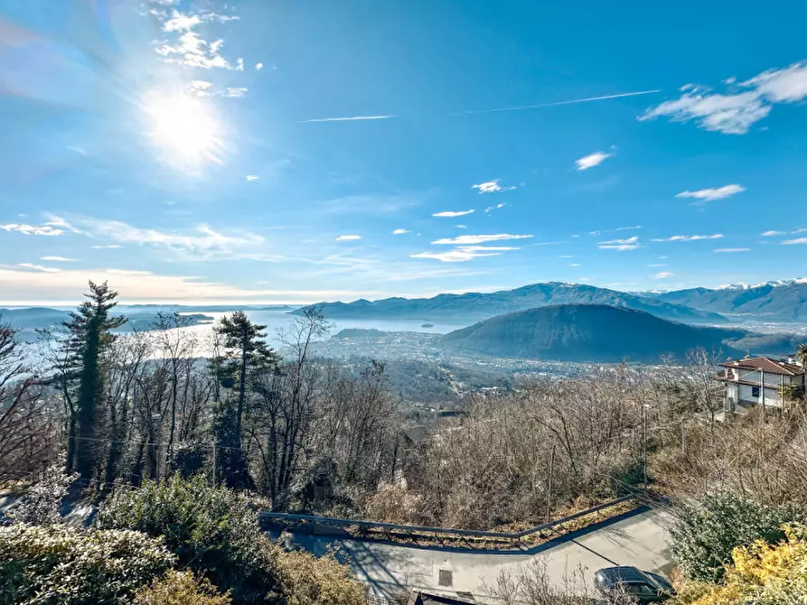 Immagine 31 di Villa in vendita  in via battaglione alpini di intra 22 a Bee