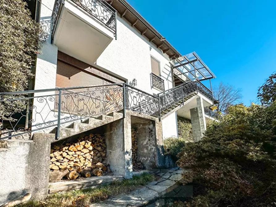 Immagine 34 di Villa in vendita  in via battaglione alpini di intra 22 a Bee