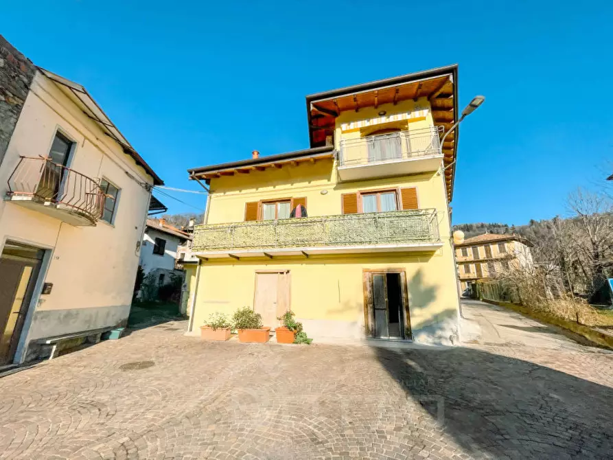 Immagine 1 di Appartamento in vendita  in via sogna 47 a Armeno