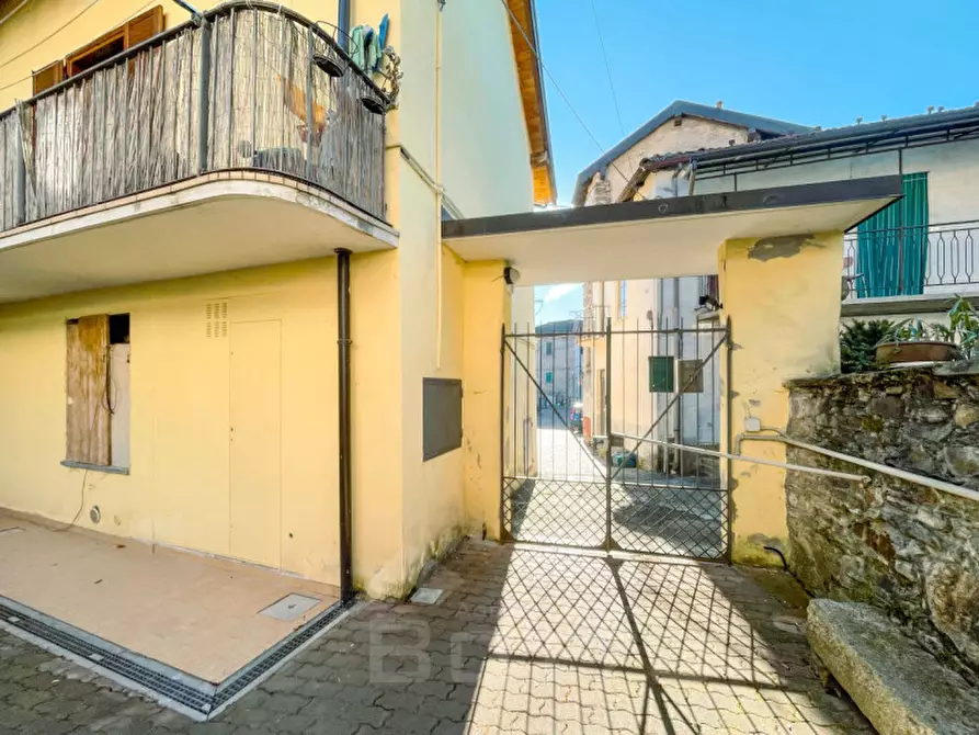 Immagine 14 di Appartamento in vendita  in via sogna 47 a Armeno