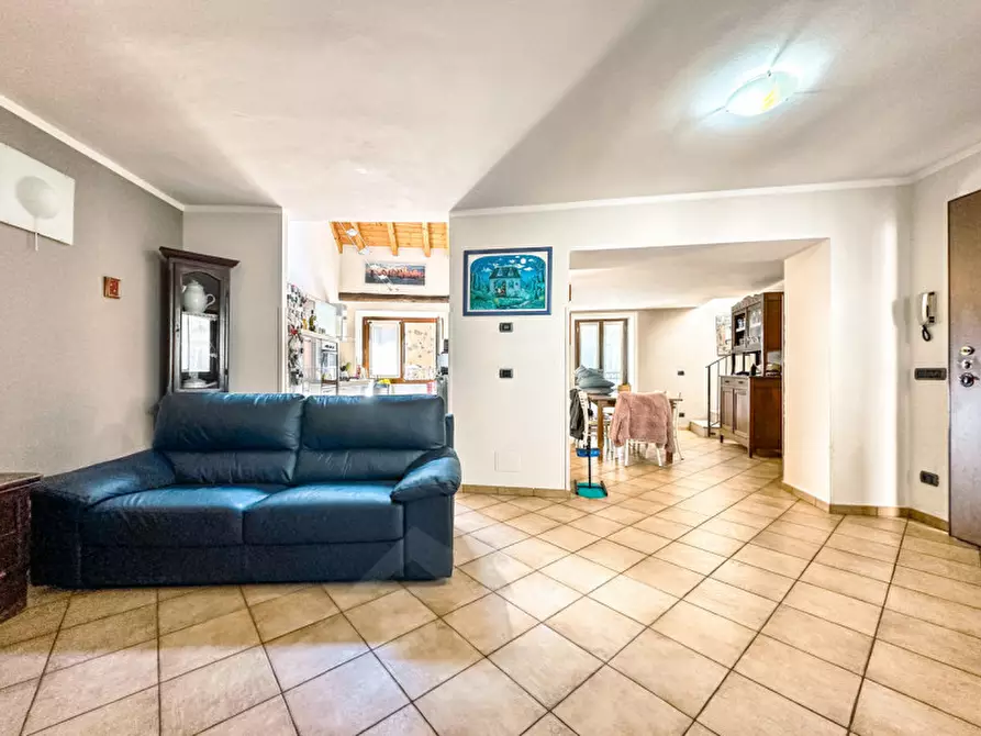 Immagine 4 di Casa indipendente in vendita  in via carmine, 6 a Cannobio