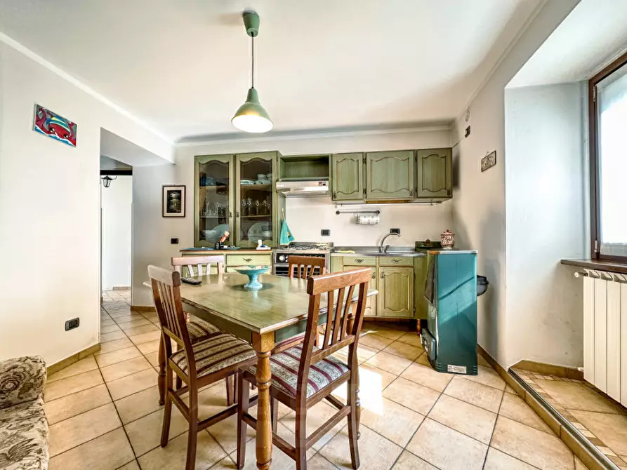 Immagine 9 di Casa indipendente in vendita  in via carmine, 6 a Cannobio