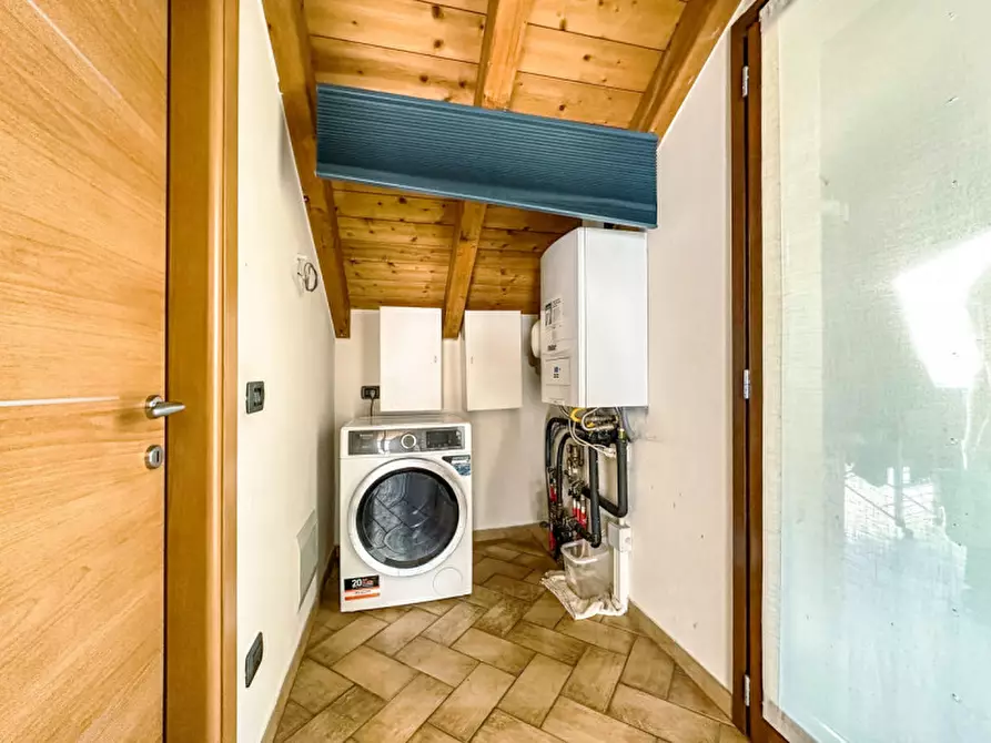 Immagine 19 di Casa indipendente in vendita  in via carmine, 6 a Cannobio