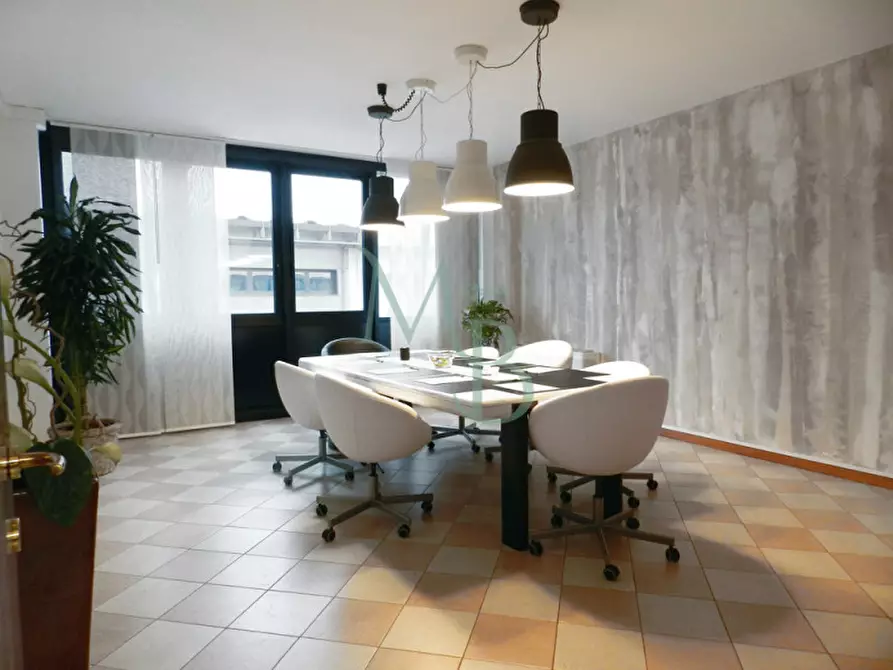 Immagine 18 di Ufficio in vendita  a Pianiga