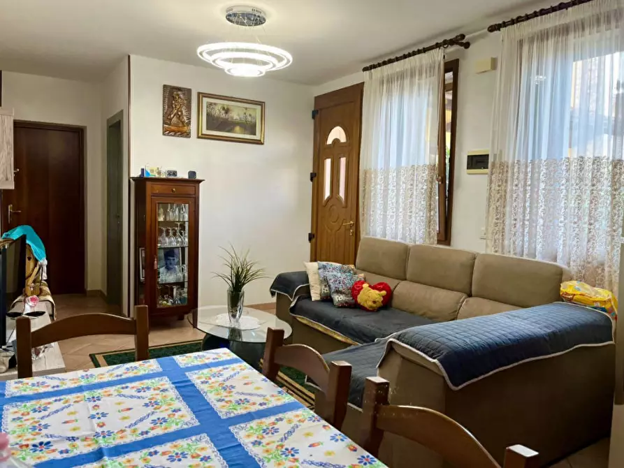 Immagine 2 di Appartamento in vendita  in Via Camisana, 225 a Torri Di Quartesolo