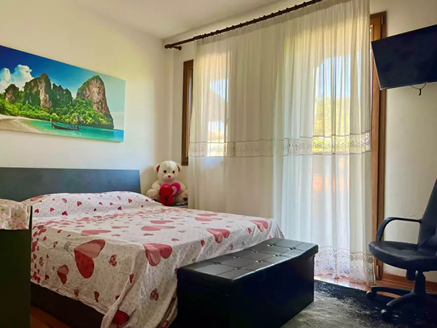 Immagine 10 di Appartamento in vendita  in Via Camisana, 225 a Torri Di Quartesolo