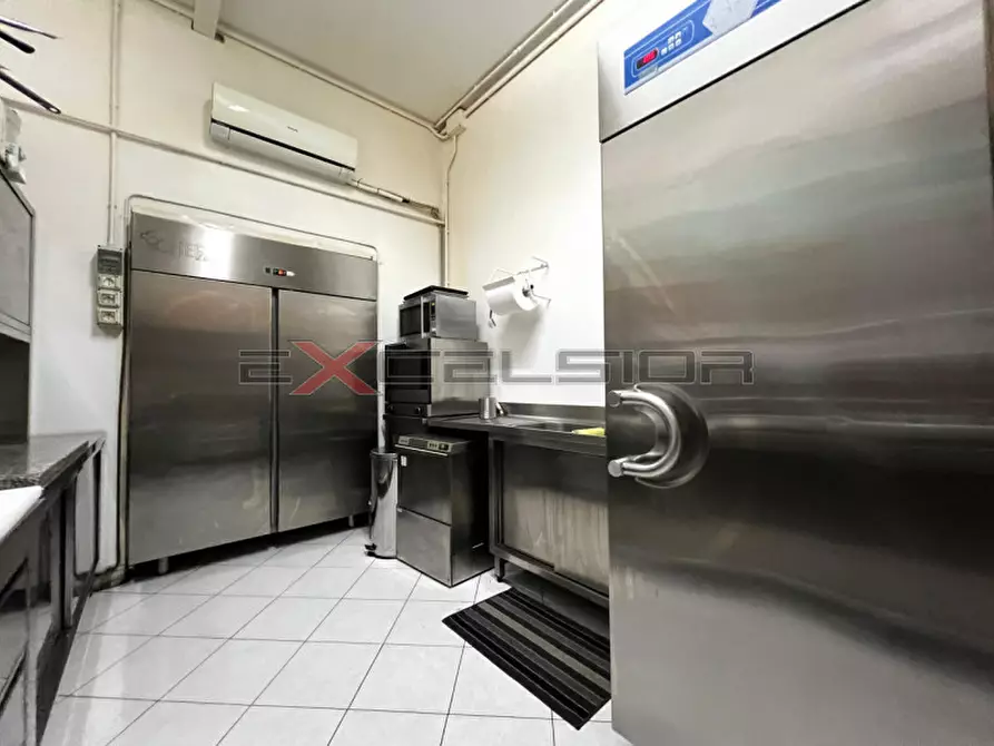 Immagine 10 di Attività commerciale in vendita  in Via G. Matteotti n. 20 bis a Cavarzere