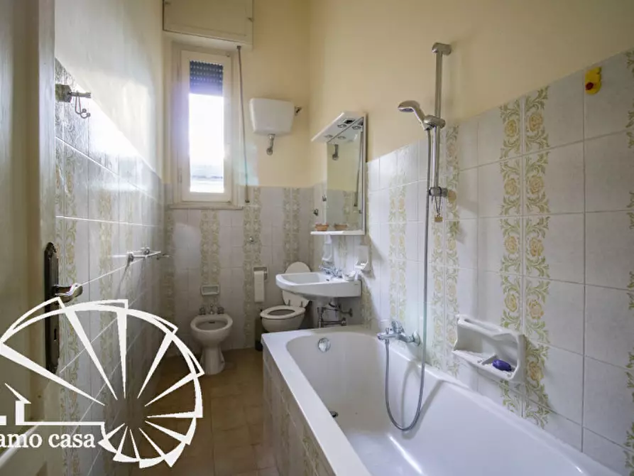 Immagine 10 di Appartamento in vendita  a Prato