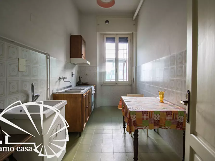 Immagine 13 di Appartamento in vendita  a Prato