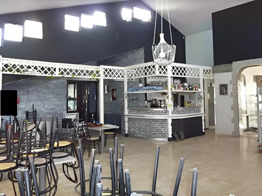 Immagine 4 di Attività commerciale in vendita  in Via Valle 2 a Semiana