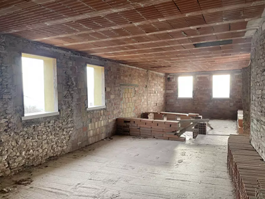 Immagine 10 di Rustico / casale in vendita  in CONTRADA VARDANEGA a Possagno