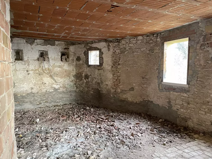 Immagine 13 di Rustico / casale in vendita  in CONTRADA VARDANEGA a Possagno