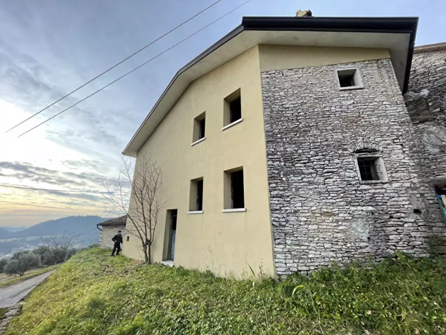 Immagine 17 di Rustico / casale in vendita  in CONTRADA VARDANEGA a Possagno