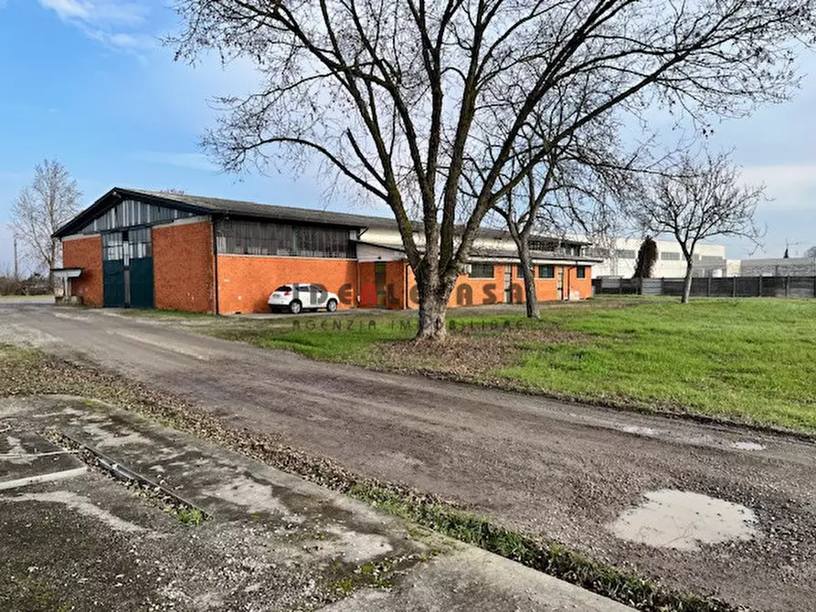 Immagine 9 di Capannone industriale in vendita  in Via dante Alighieri a Corzano