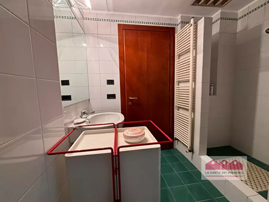 Immagine 15 di Casa bifamiliare in affitto  in Via della Scola a Vicenza