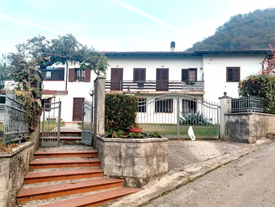 Immagine 1 di Appartamento in vendita  in Via Lucca a Cornedo Vicentino