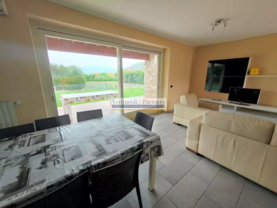 Immagine 7 di Villa in vendita  in Via del Torchio a Manerba Del Garda