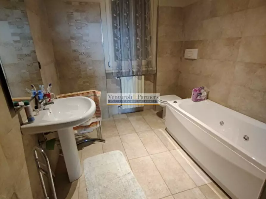 Immagine 12 di Villa in vendita  in Via del Torchio a Manerba Del Garda