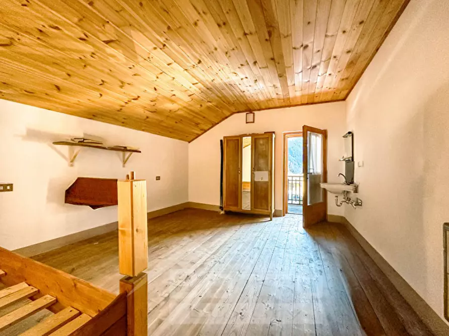 Immagine 31 di Bed & Breakfast in vendita  in Via Verno 8 a Alagna Valsesia