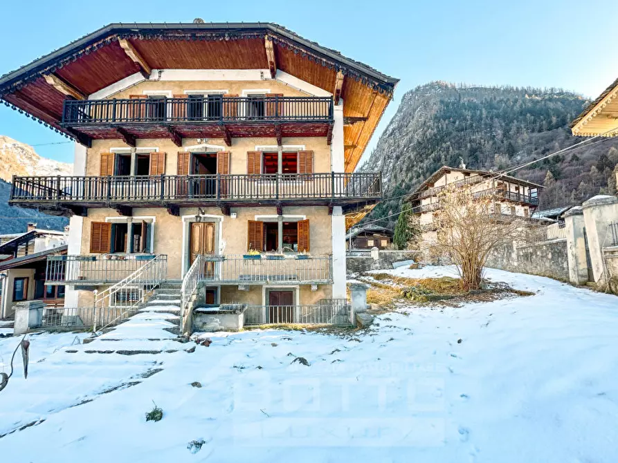 Immagine 35 di Bed & Breakfast in vendita  in Via Verno 8 a Alagna Valsesia