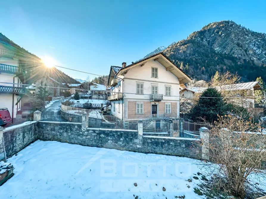 Immagine 36 di Bed & Breakfast in vendita  in Via Verno 8 a Alagna Valsesia
