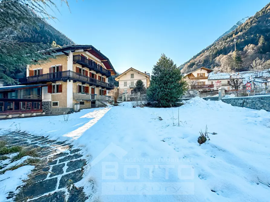 Immagine 40 di Bed & Breakfast in vendita  in Via Verno 8 a Alagna Valsesia