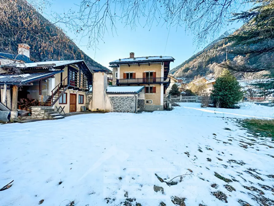 Immagine 49 di Bed & Breakfast in vendita  in Via Verno 8 a Alagna Valsesia