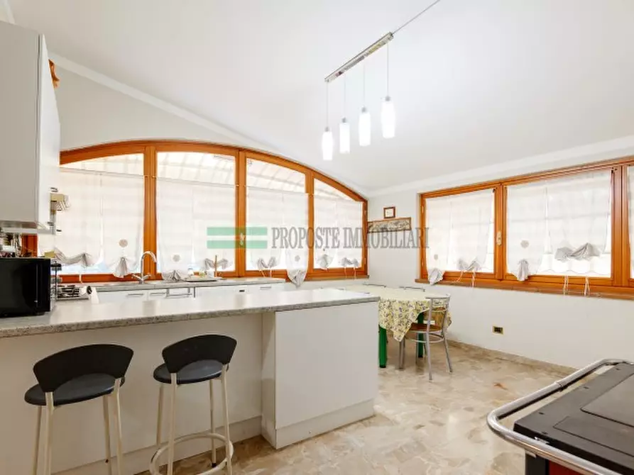 Immagine 13 di Villa in vendita  in Via Martigango a Ome