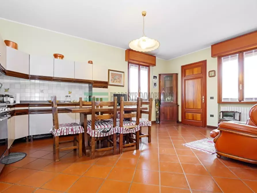 Immagine 17 di Villa in vendita  in Via Martigango a Ome