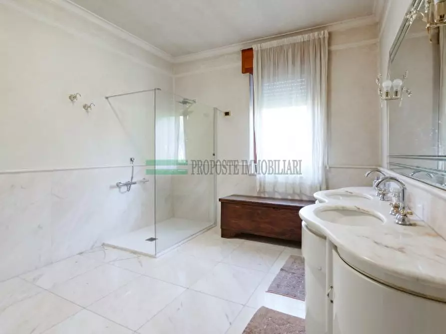 Immagine 20 di Villa in vendita  in Via Martigango a Ome