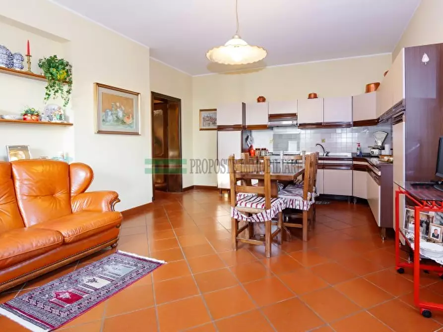 Immagine 31 di Villa in vendita  in Via Martigango a Ome